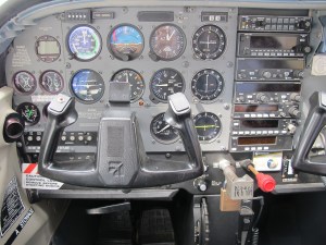 C172P instrument panel